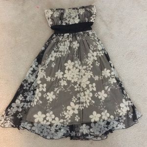 Formal dress for a preteen girl